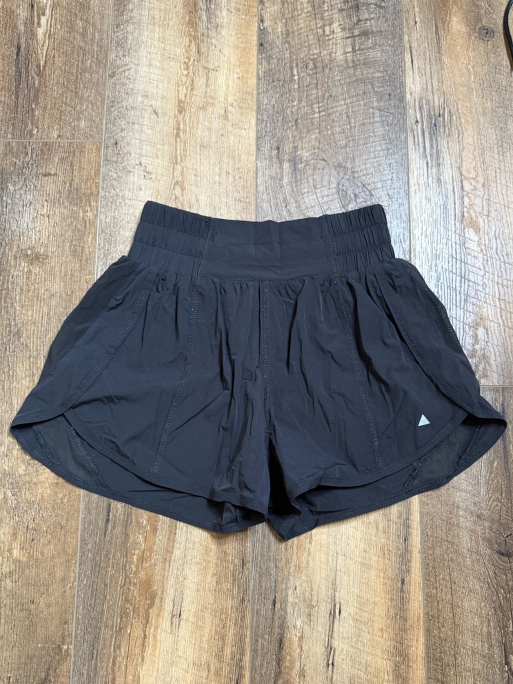Balance Athletica Vitality Breeze Thong Shorts, Size XS